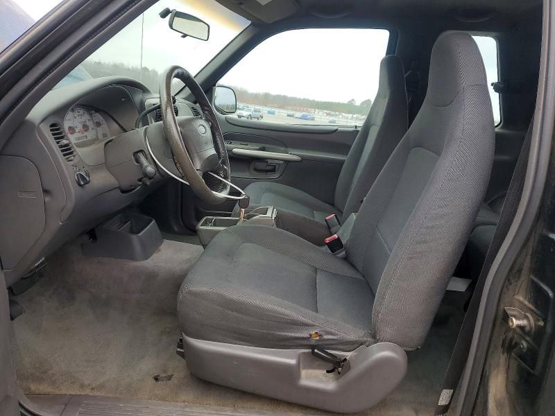 2002 Ford Explorer Sport