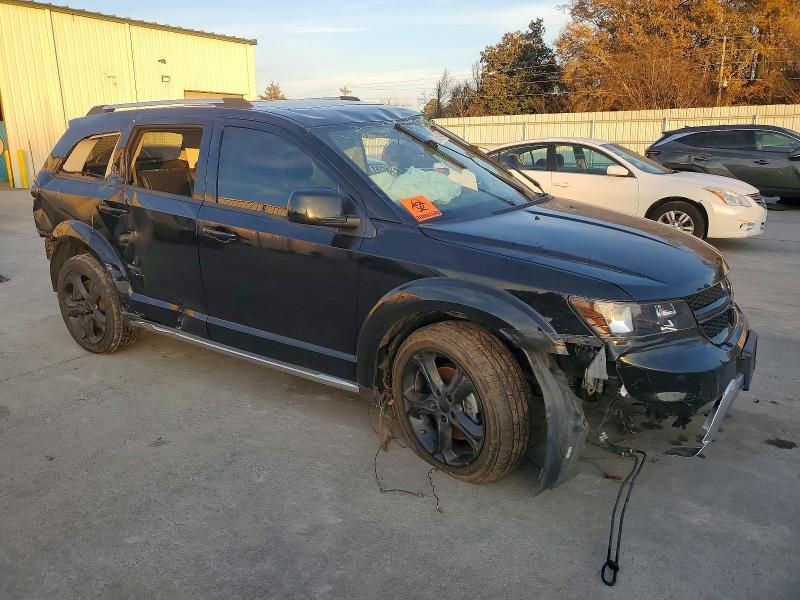 2020 Dodge Journey Crossroad