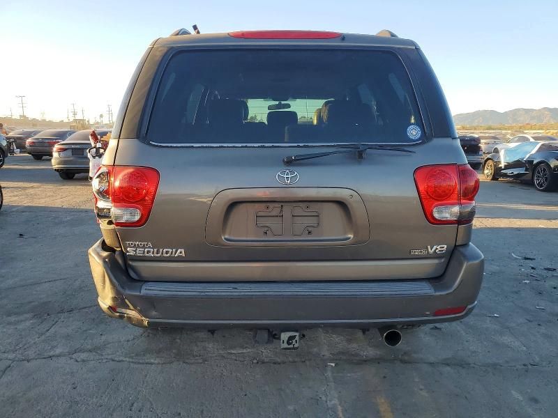 2005 Toyota Sequoia SR5