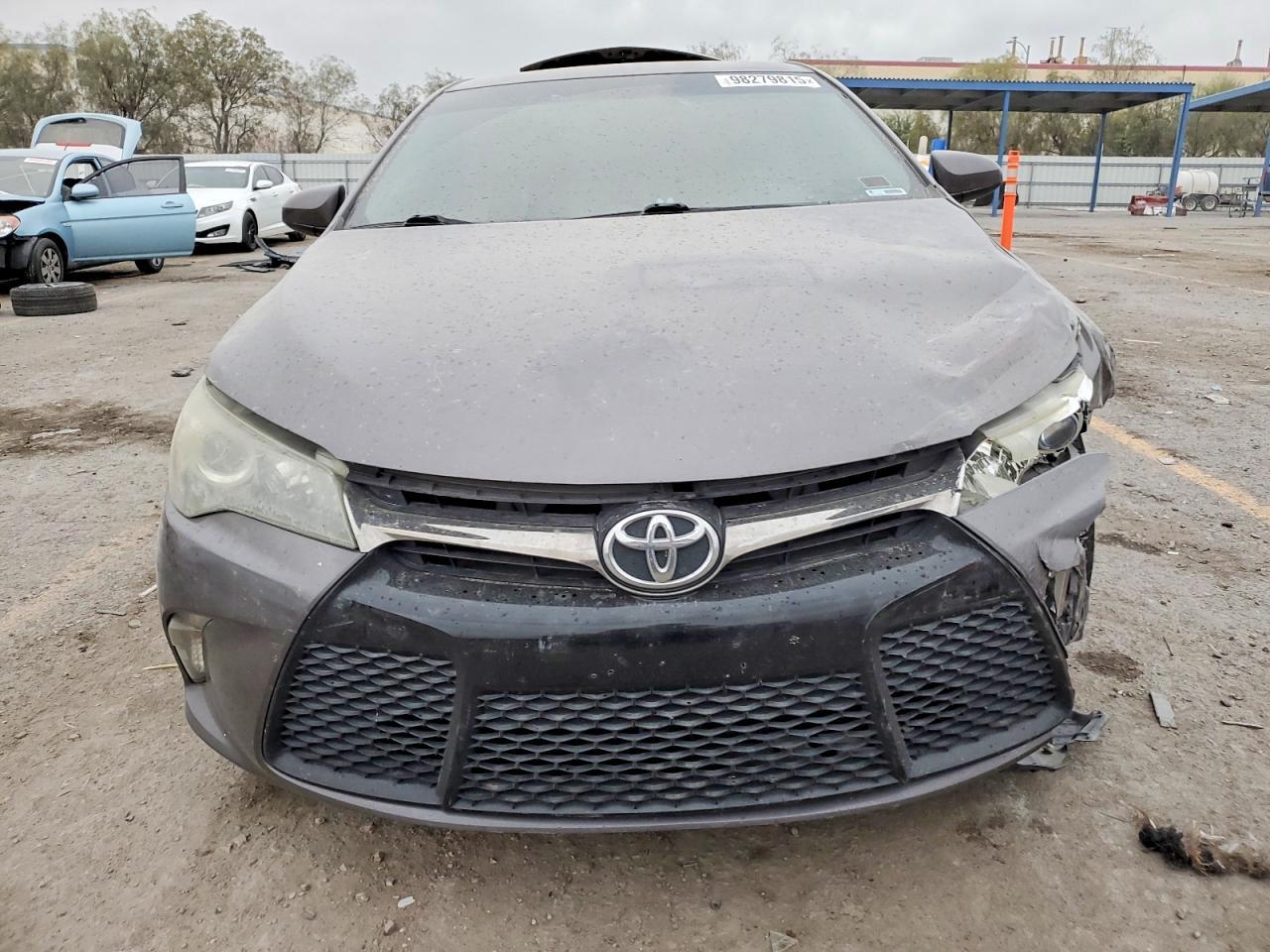 2015 Toyota Camry le