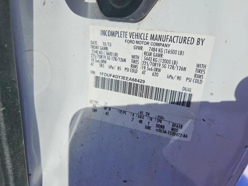 2014 Ford F450 Super Duty Flatbed Truck