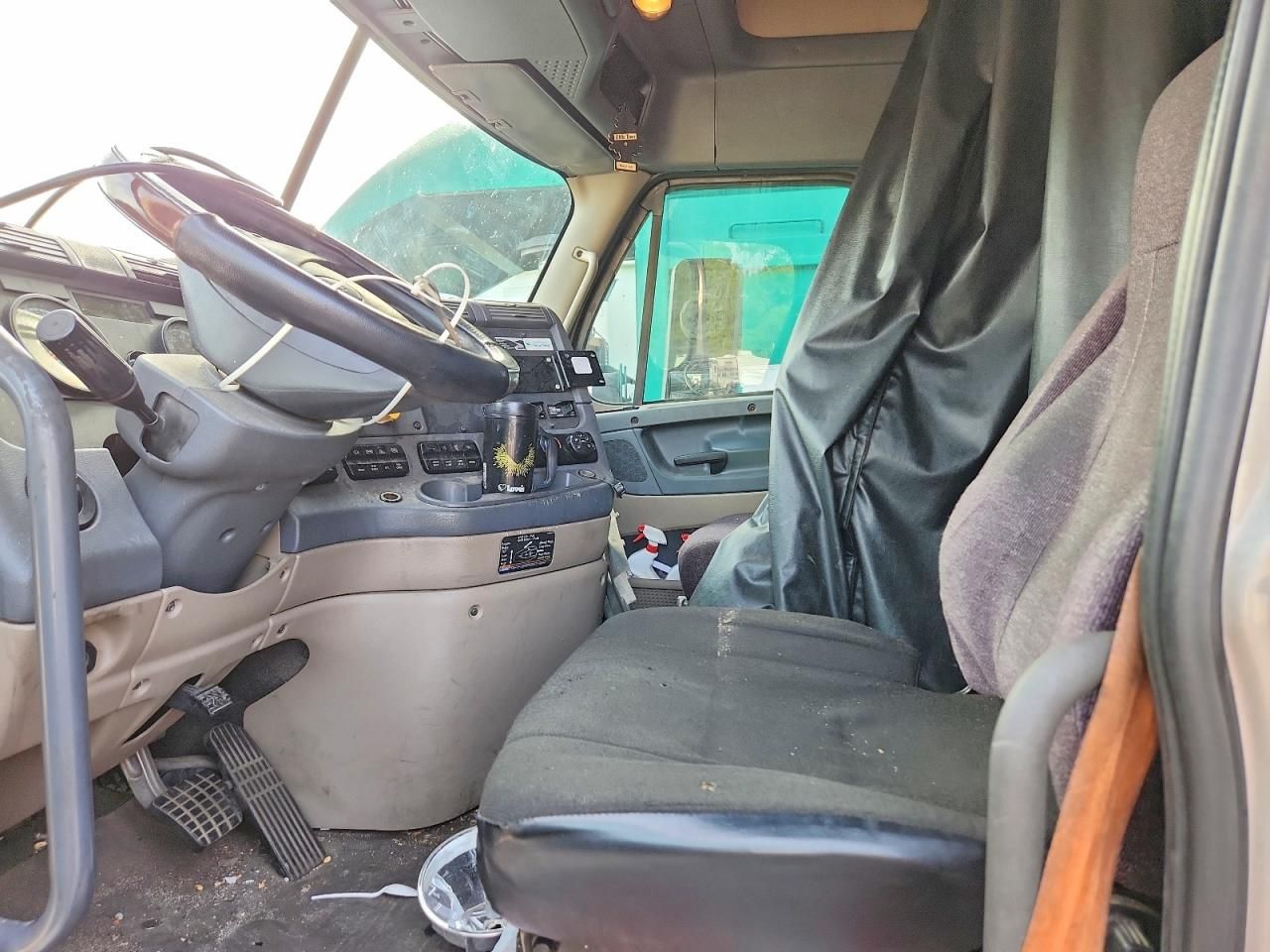 2018 Freightliner Cascadia 125 Semi Truck