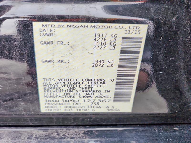 2016 Niss Altima 2.5