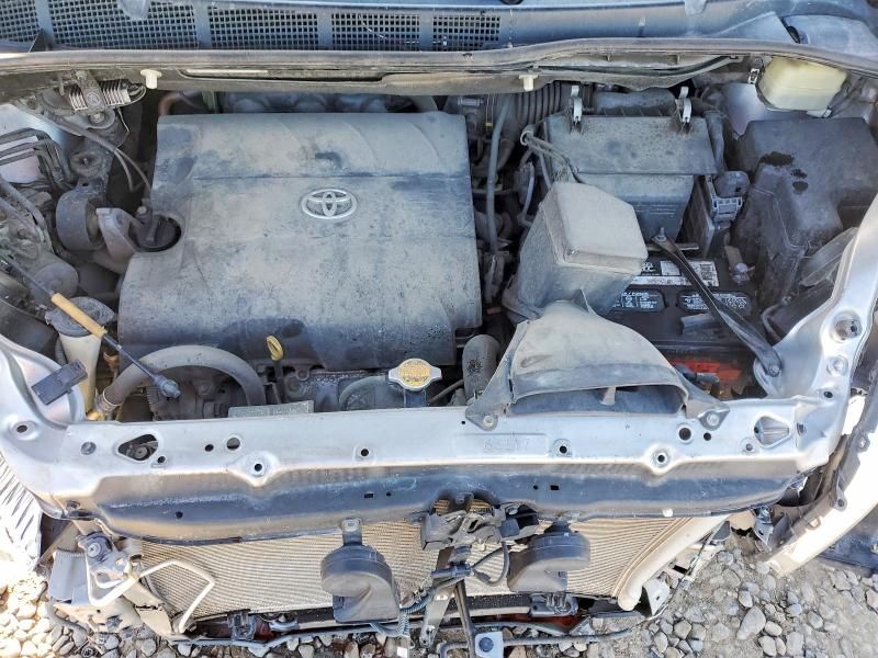 2015 Toyota Sienna xle