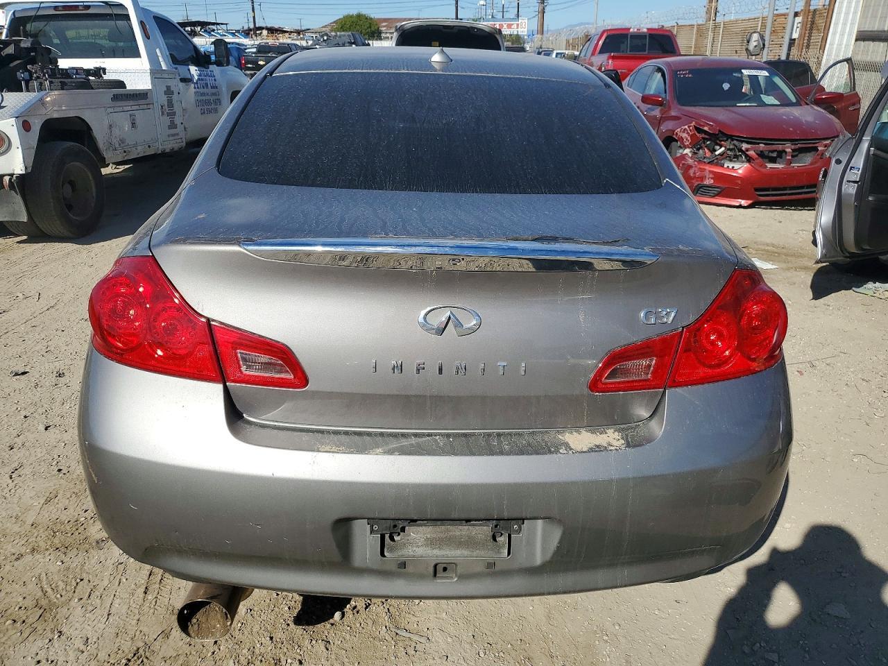 2009 Infinity G37 Base