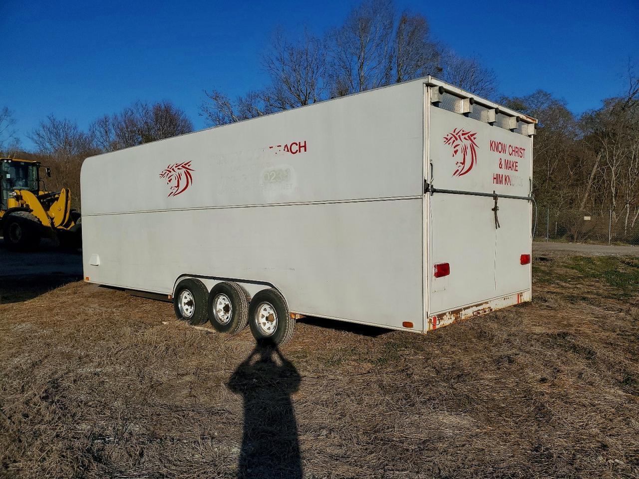 2000 Enclosed 2000 Trinity Enclosed Cargo Trailer