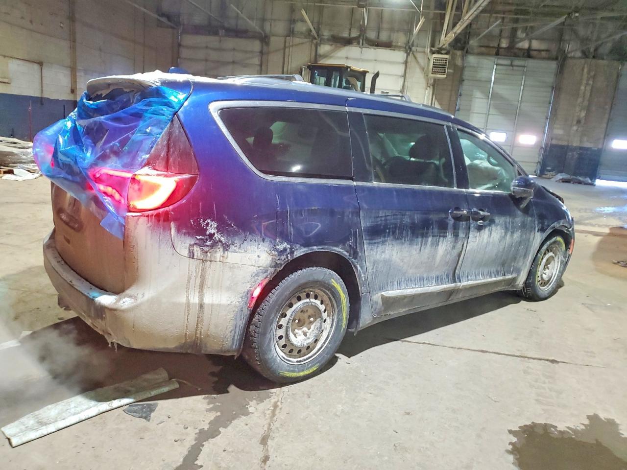 2018 Chrysler Pacifica Touring l