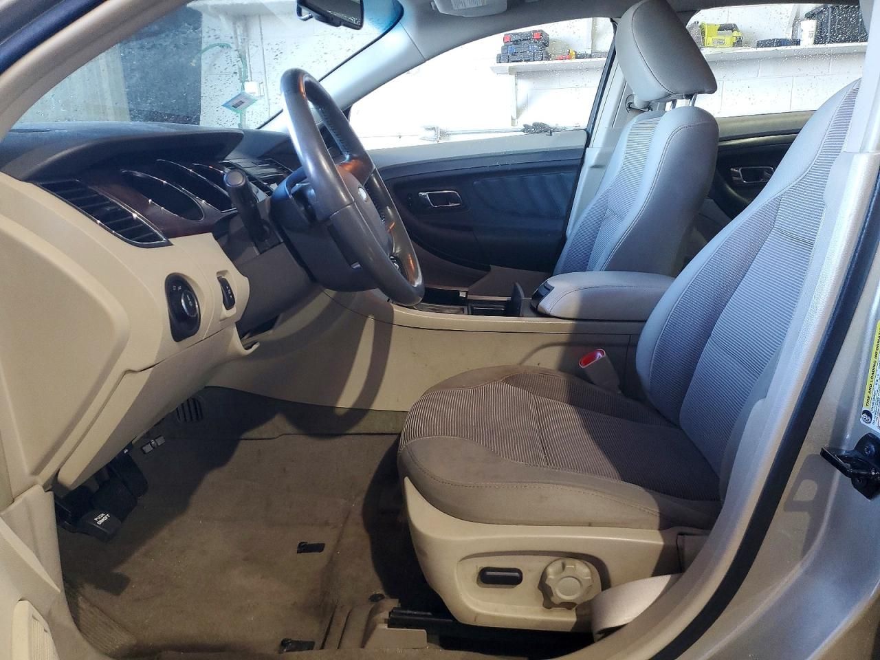 2010 Ford Taurus sel