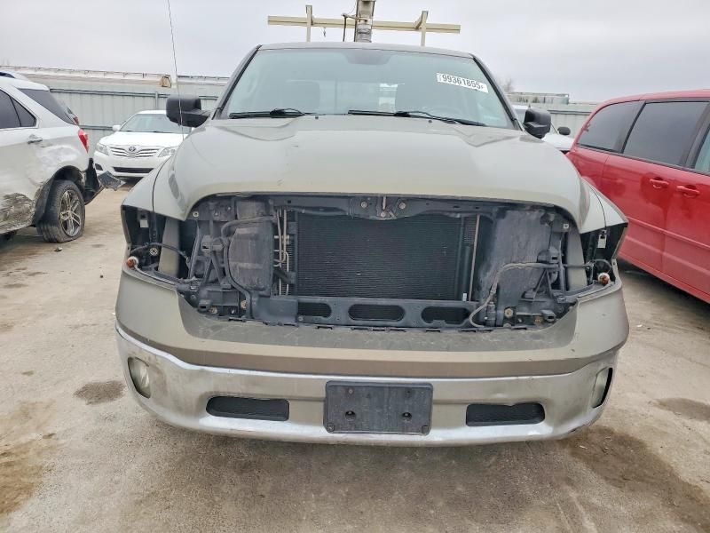 2013 Dodge RAM 1500 SLT