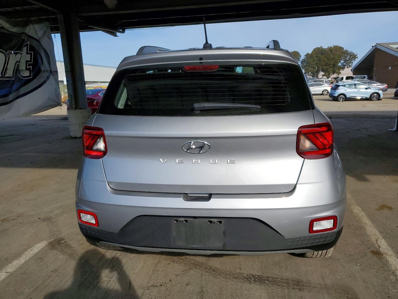 2025 Hyundai Venue sel