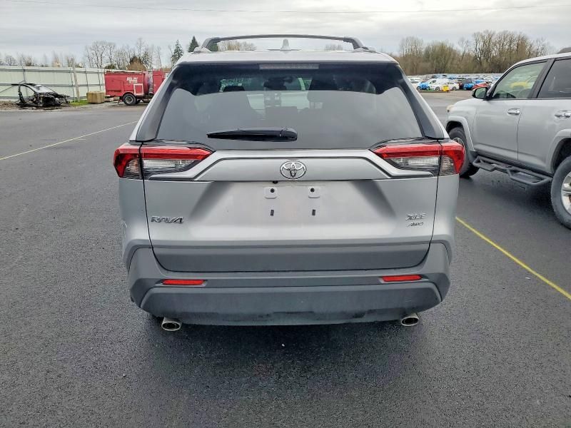 2025 Toyota Rav4 xle