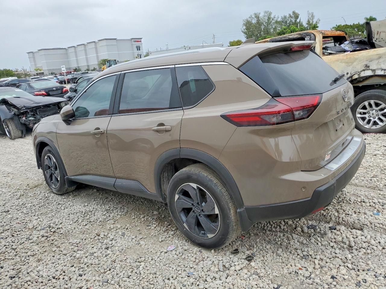 2025 Nissan Rogue sv