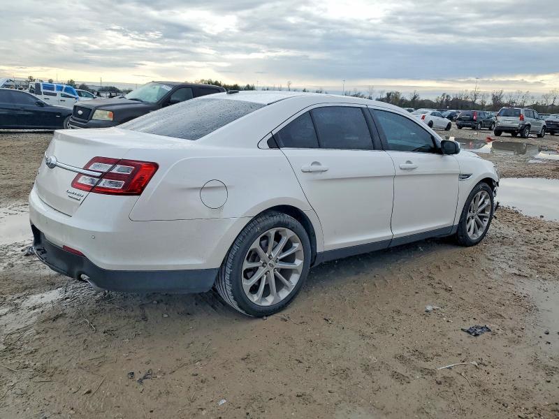 2018 Ford Taurus Limited