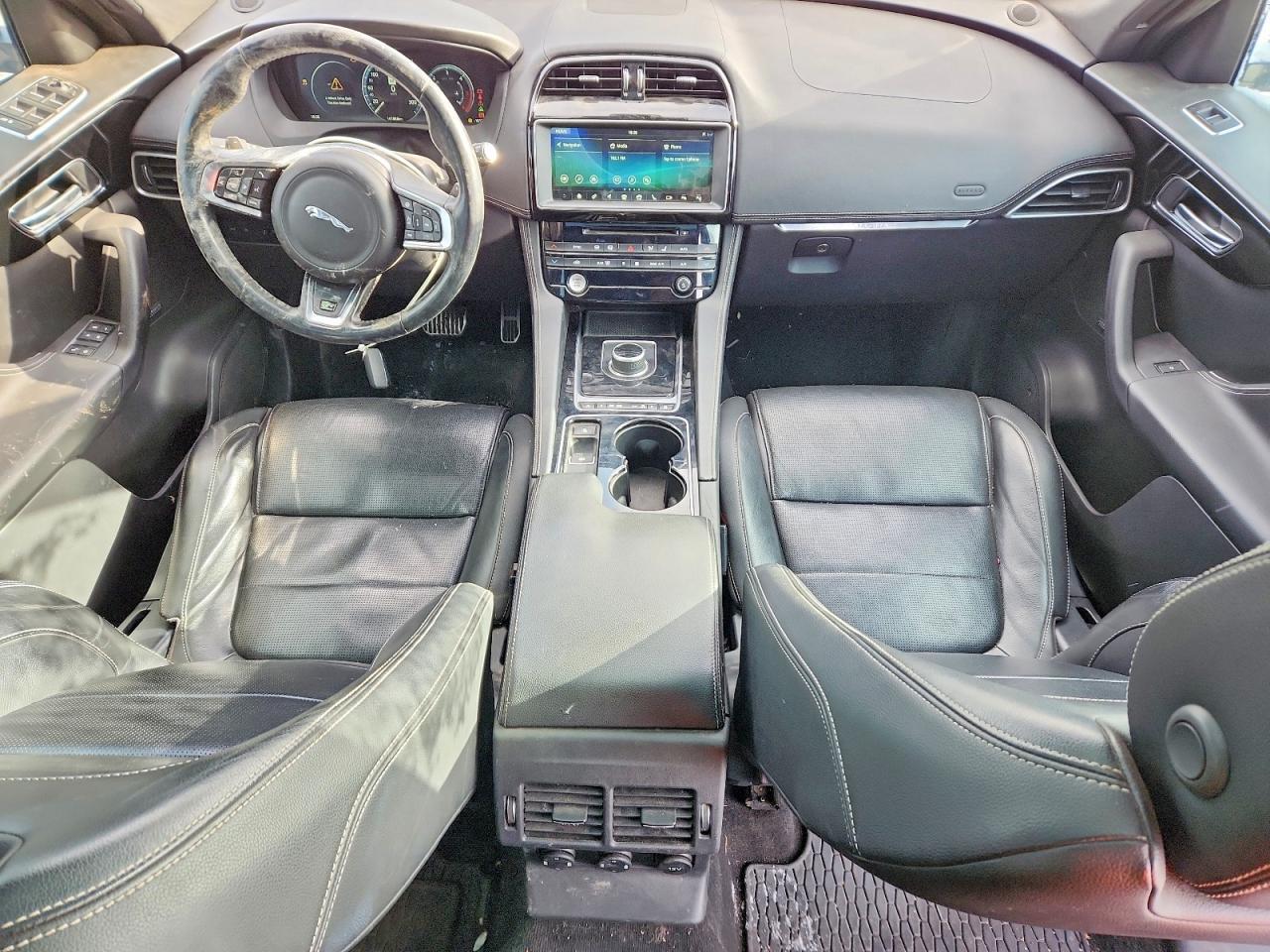 2017 Jaguar F-pace R-sport