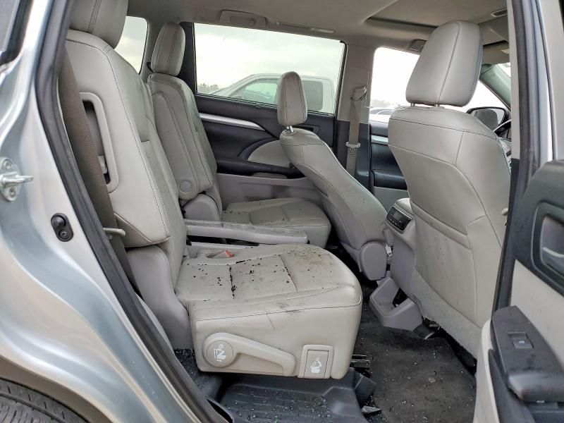 2018 Toyota Highlander xle