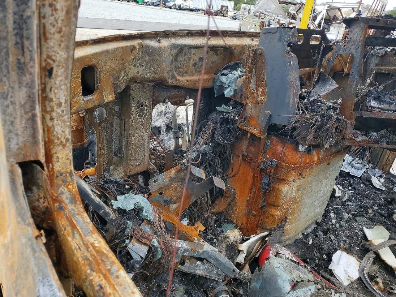 2015 Mack CXU613 Semi Truck