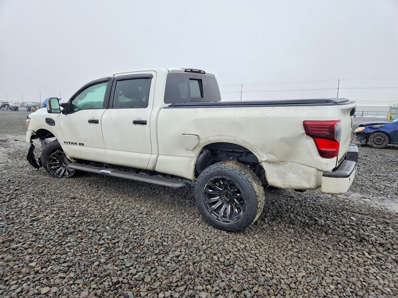 2016 Nissan Titan xd sl