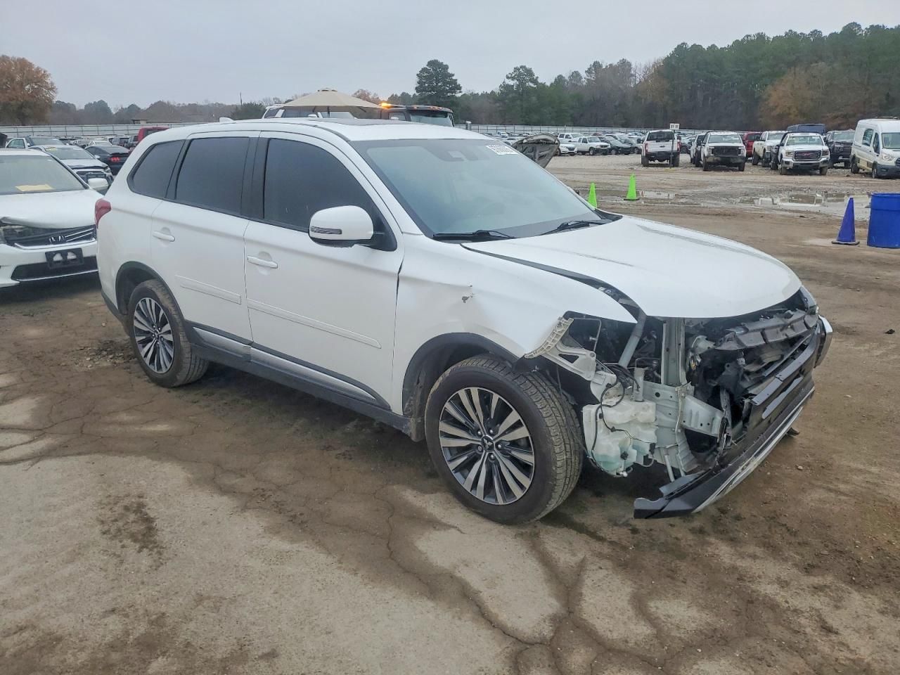 2020 Mitsubishi Outlander se