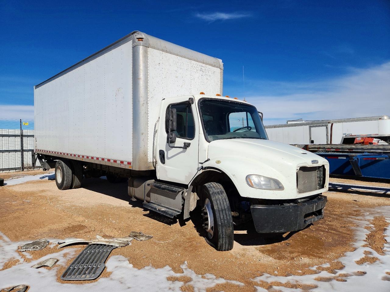 2016 Freigliner 2016 Freightliner Business Class M2 BOX Truck