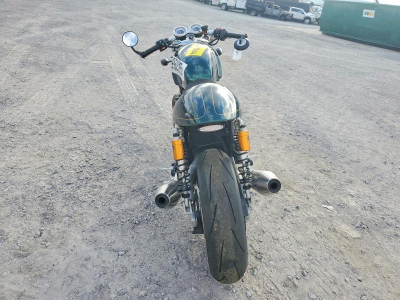 2025 Triumph Thruxton RS