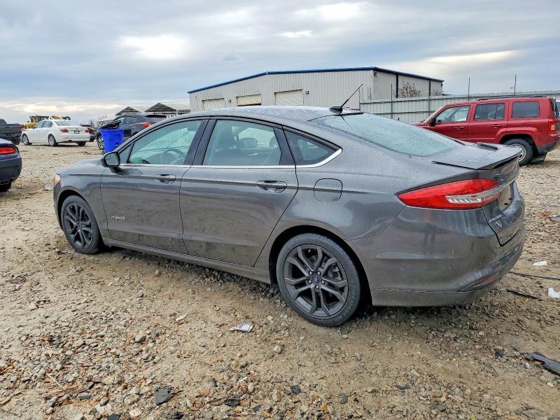 2018 Ford Fusion se Hybrid