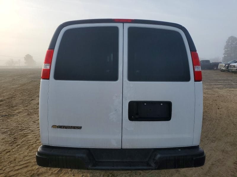 2024 Chevrolet Express 2500 Utility / Service Van
