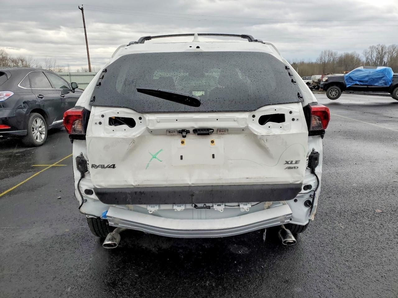 2025 Toyota Rav4 xle