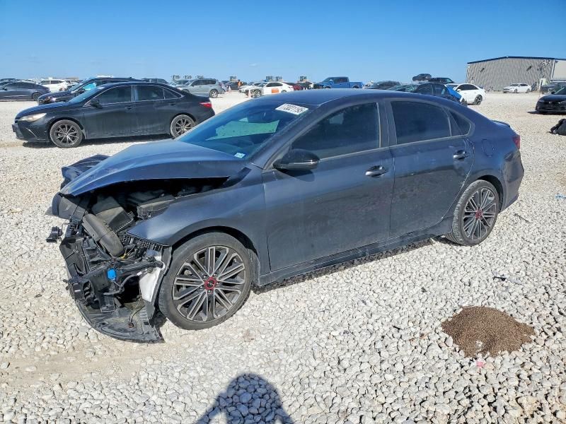 2023 KIA Forte gt