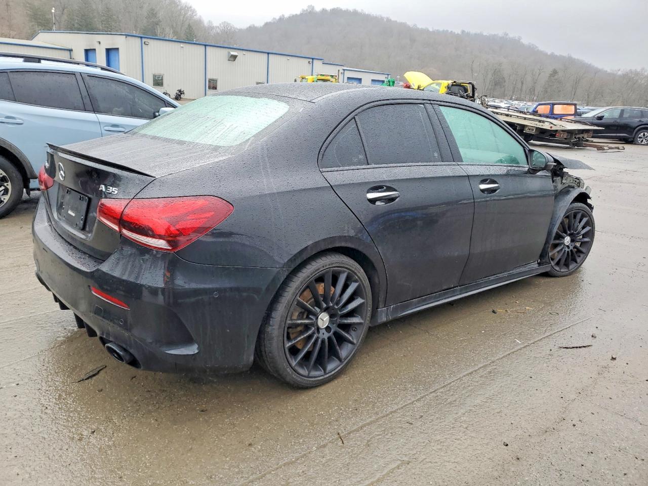 2021 Mercedes-Benz A 35 amg
