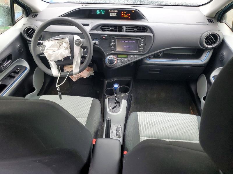 2013 Toyota Prius c