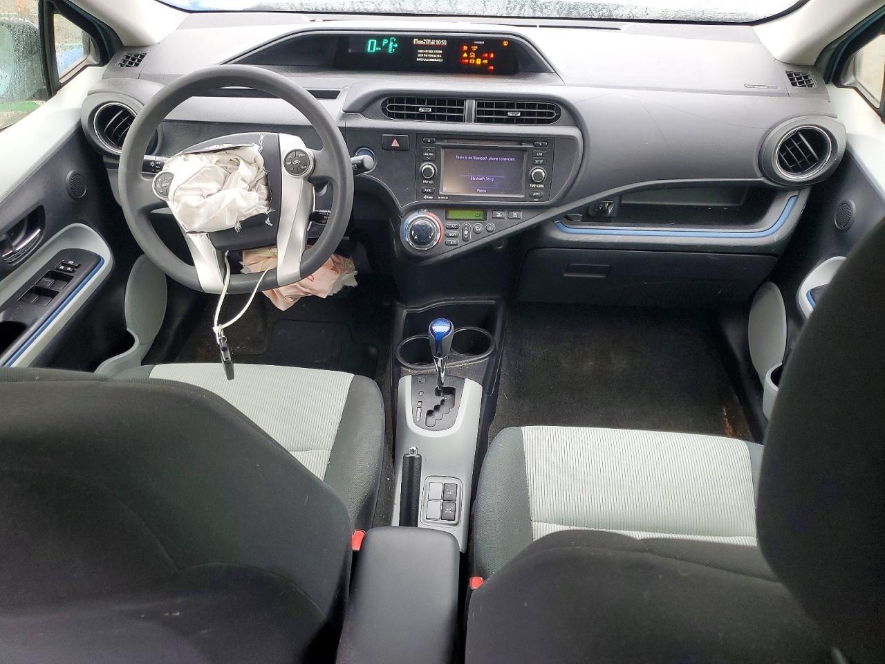 2013 Toyota Prius c