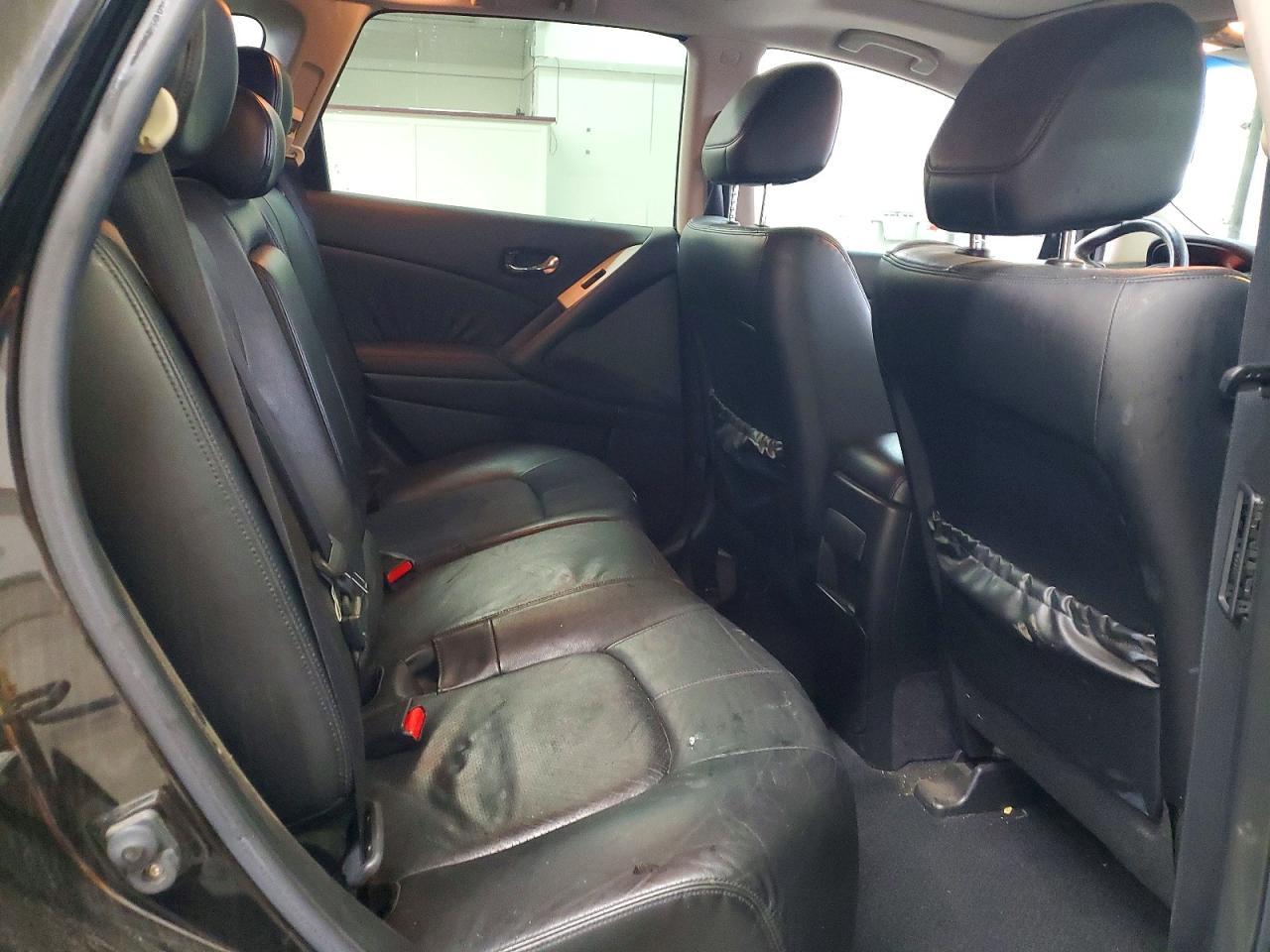 2010 Nissan Murano s