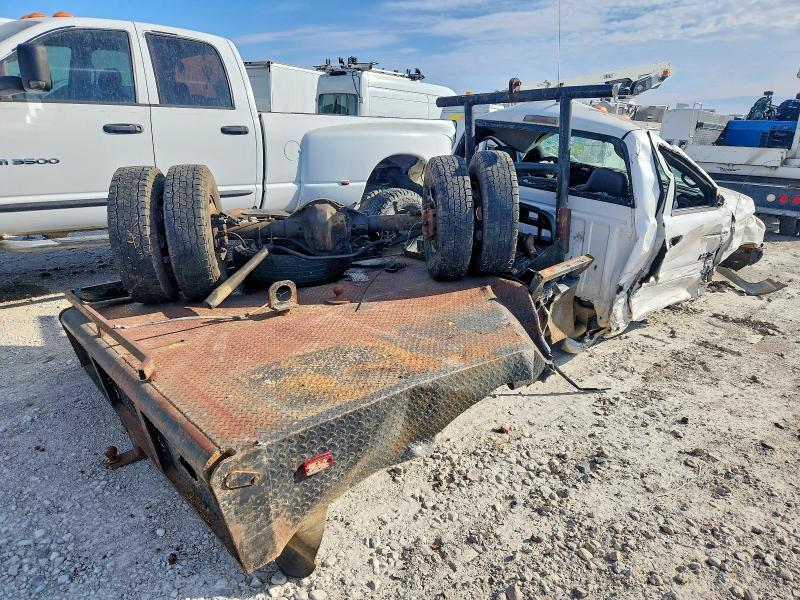 2001 Dodge Ram Flatbed Truck
