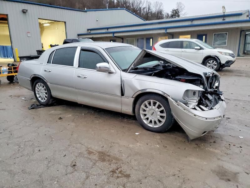 2007 Lincoln Town car Signature