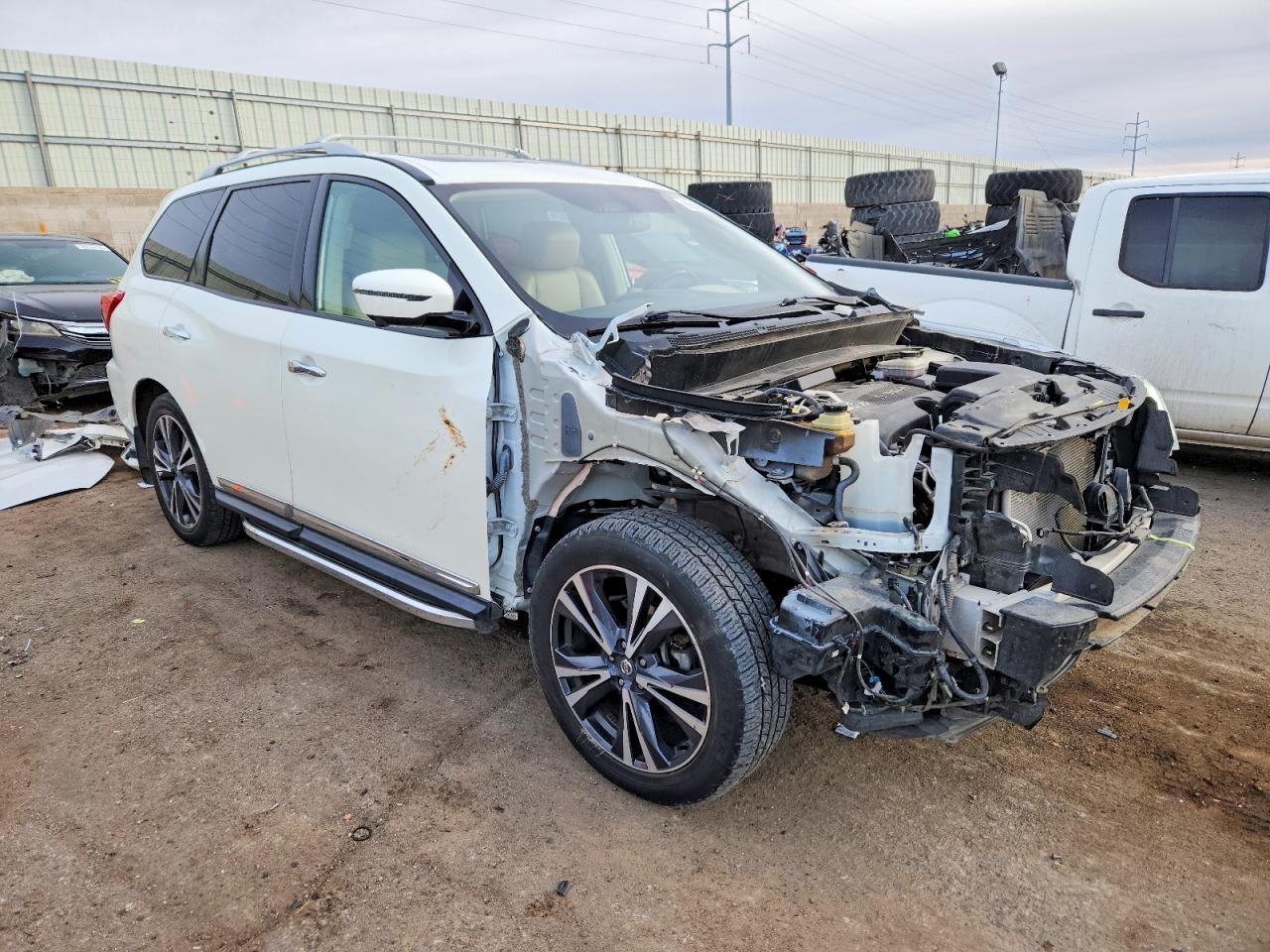 2020 Nissan Pathfinder Platinum