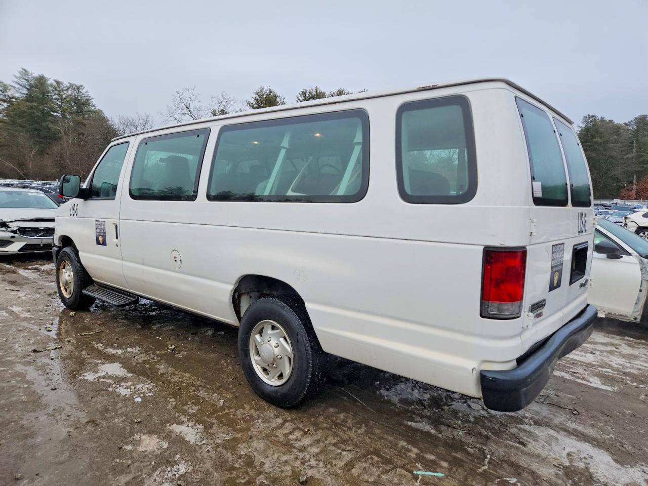 2013 Ford Econoline E350 Super Duty Wagon