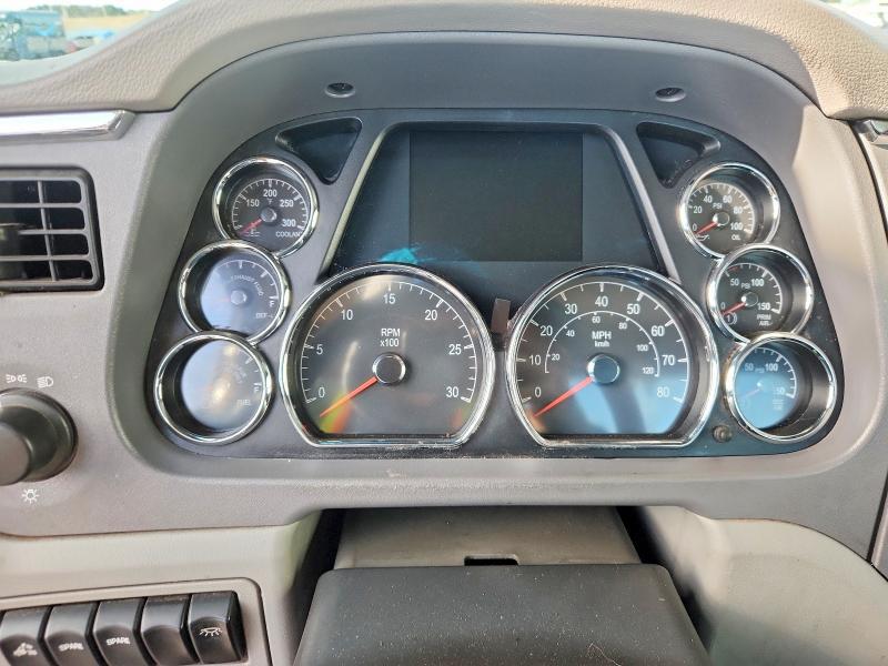 2018 Peterbilt Tractor 579-Semi Truck