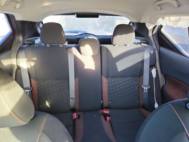 2021 Nissan Kicks sr