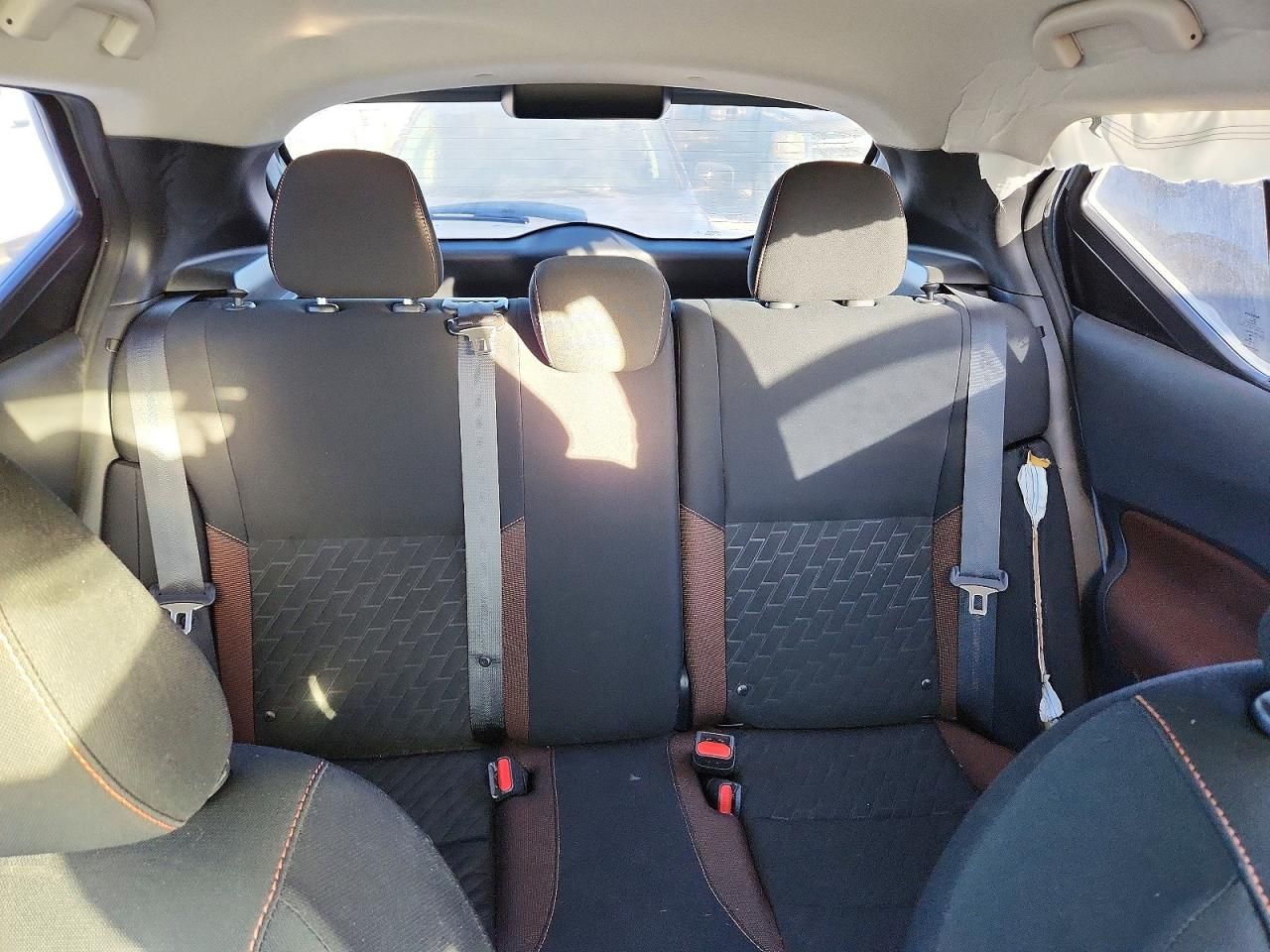 2021 Nissan Kicks sr