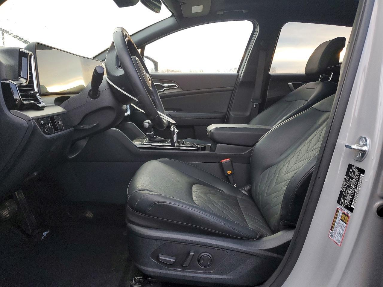 2025 KIA Sportage x Line