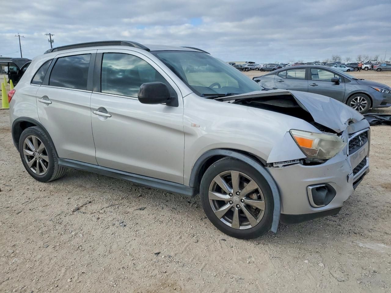 2013 Mitsubishi Outlander Sport le