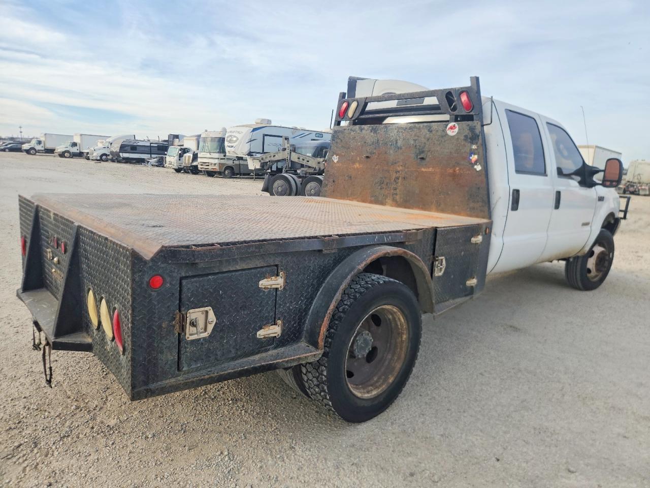 2004 Ford F450 Super Duty Flatbed Truck
