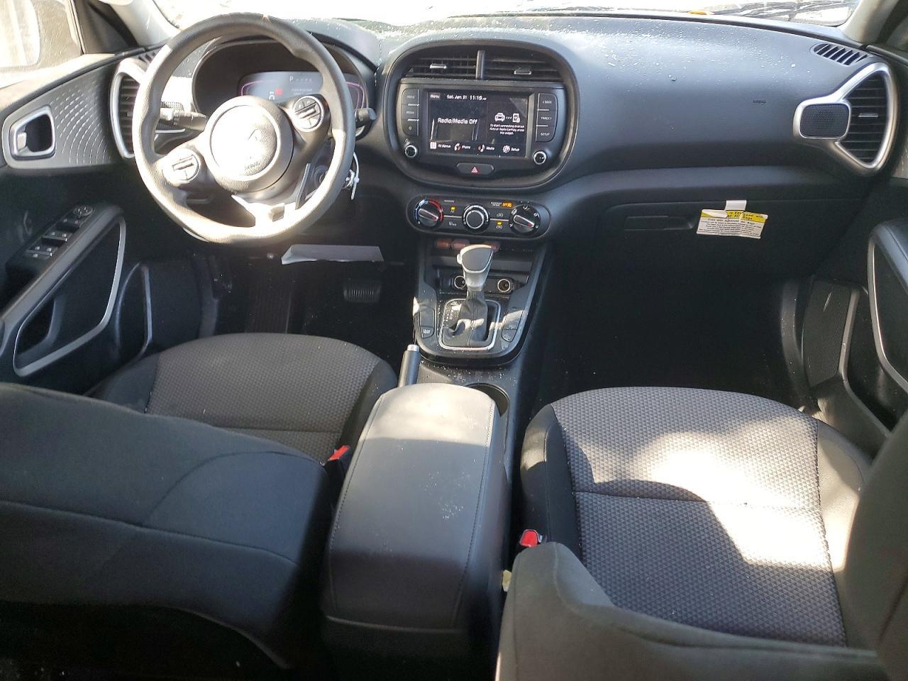 2023 KIA Soul lx