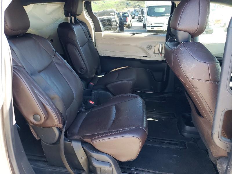 2023 Toyota Sienna Limited