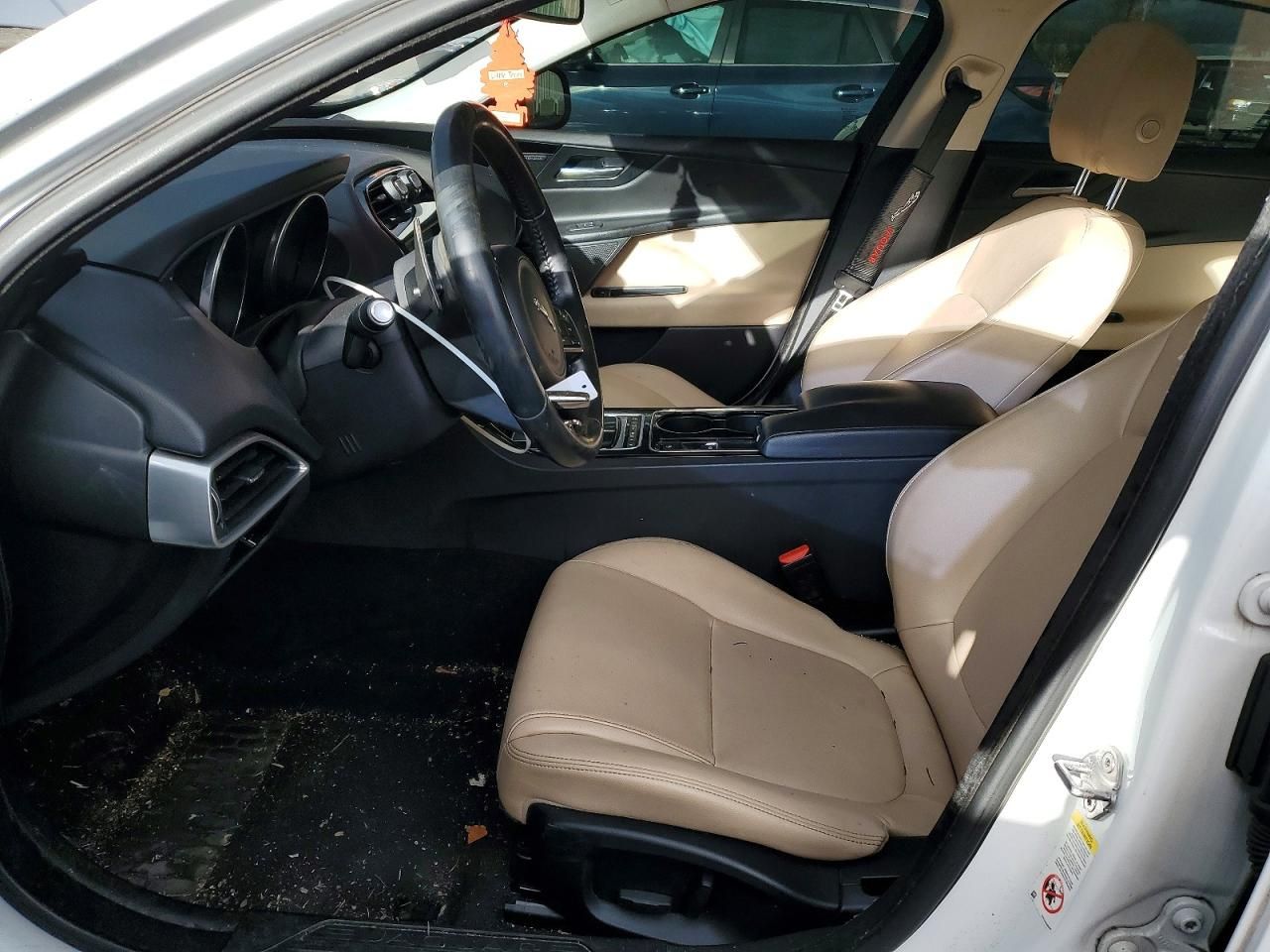 2017 Jaguar Xe Premium