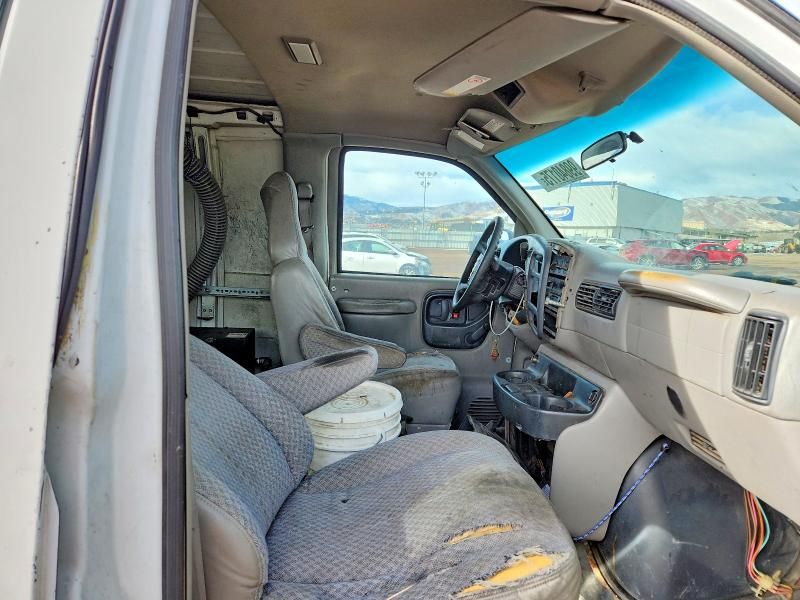 1998 GMC Savana Cargo
