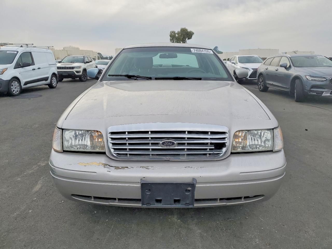 2011 Ford Crown Victoria lx