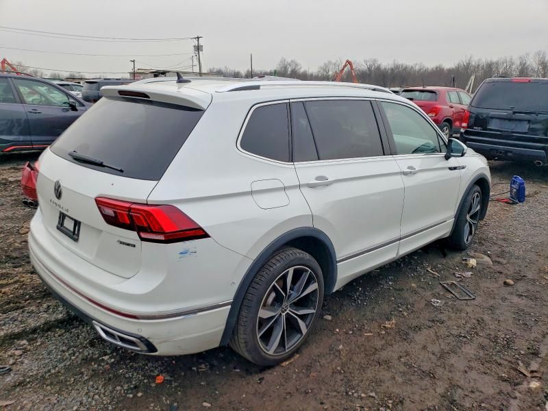 2023 Volkswagen Tiguan sel R-line Black