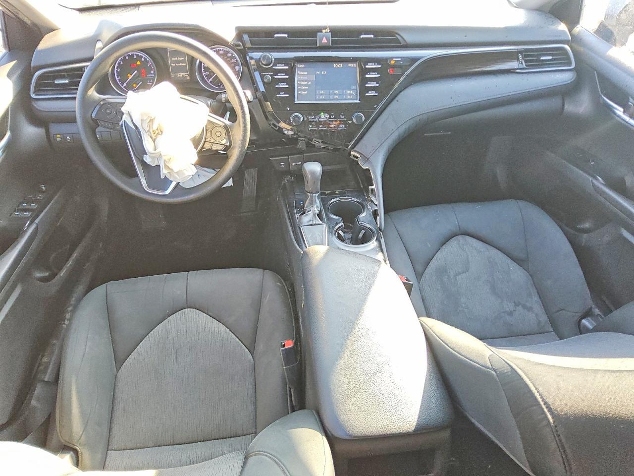 2019 Toyota Camry le
