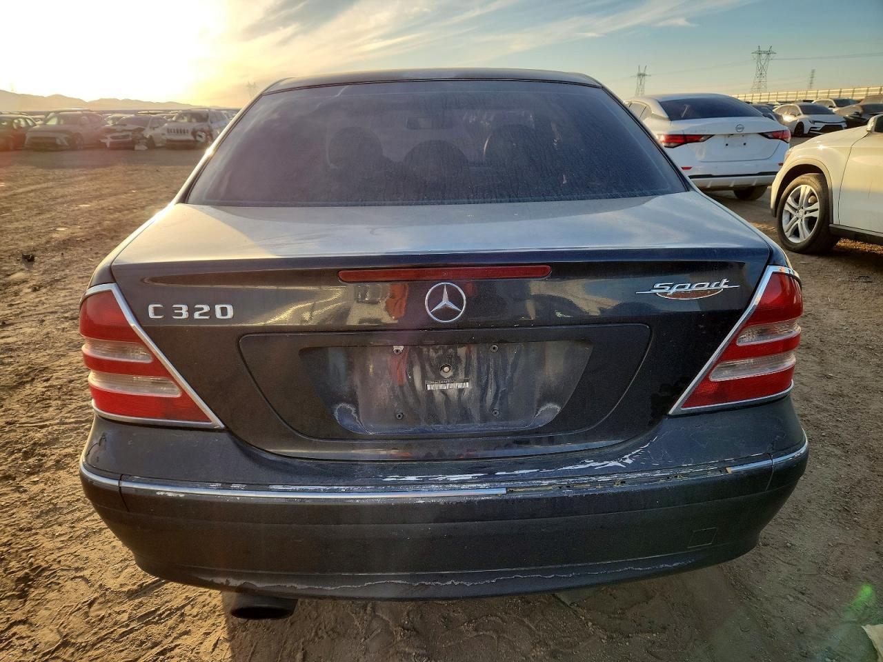 2004 Mercedes-Benz C 320